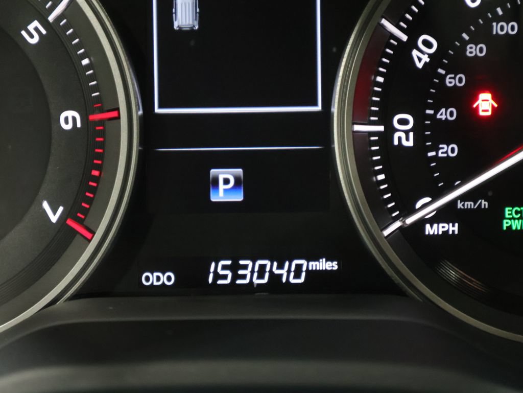 Used 2017 Toyota Land Cruiser AWD/4WD image 38