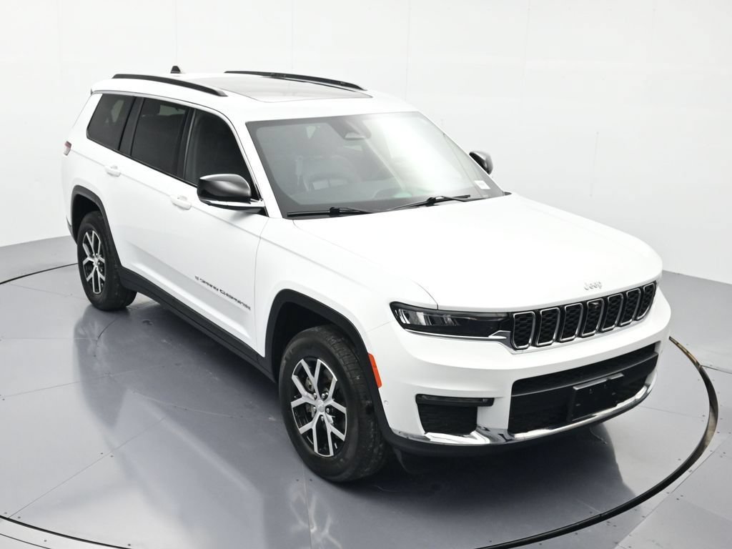 Used 2024 Jeep Grand Cherokee L Limited w/ Luxury Tech Group II AWD/4WD image 32