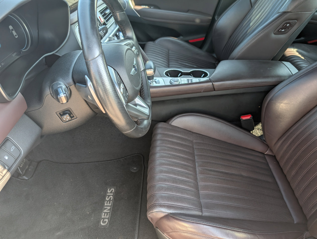 Used 2022 Genesis G70 2.0T w/ Prestige Package image 8