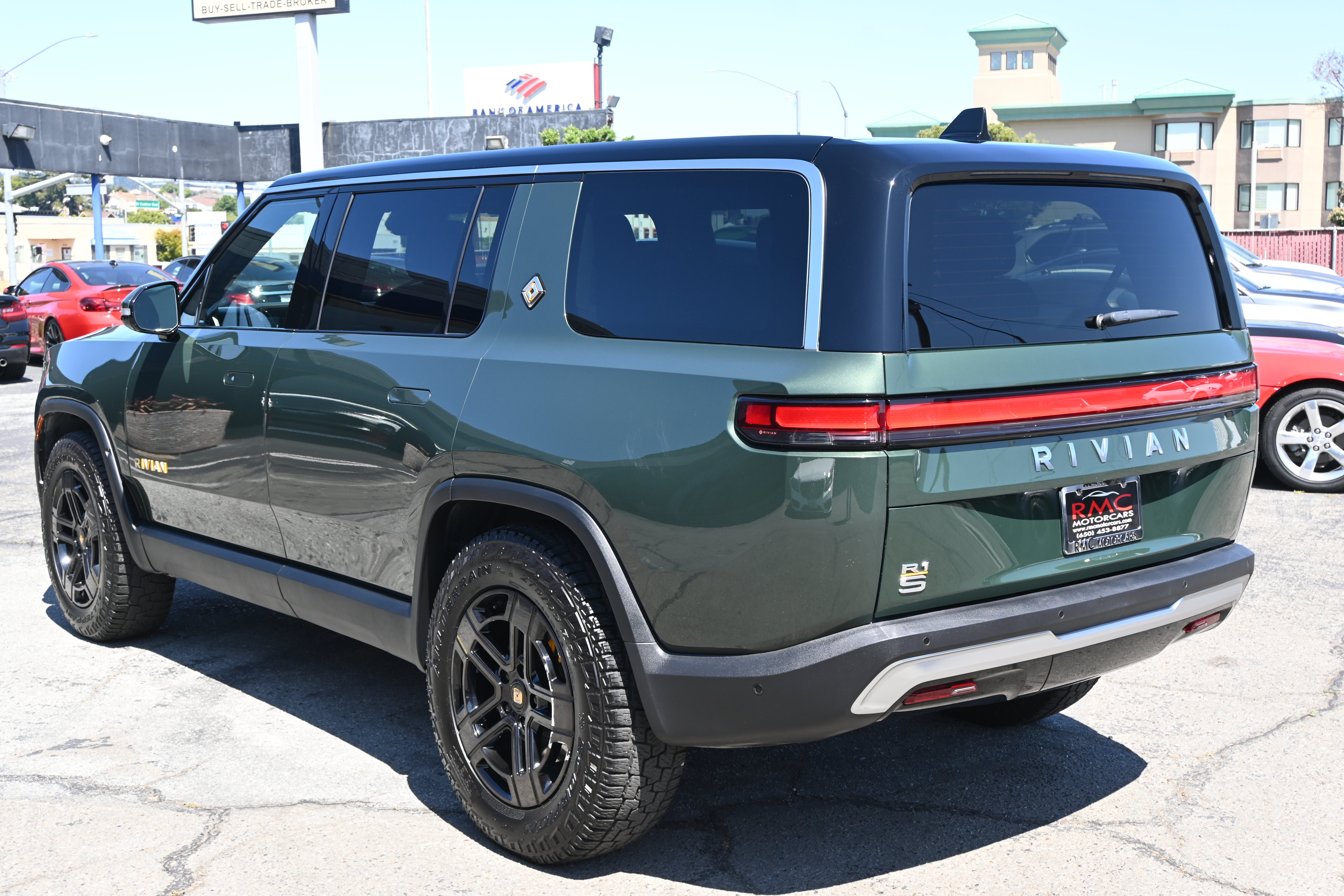 Used 2023 Rivian R1S Adventure AWD/4WD image 8
