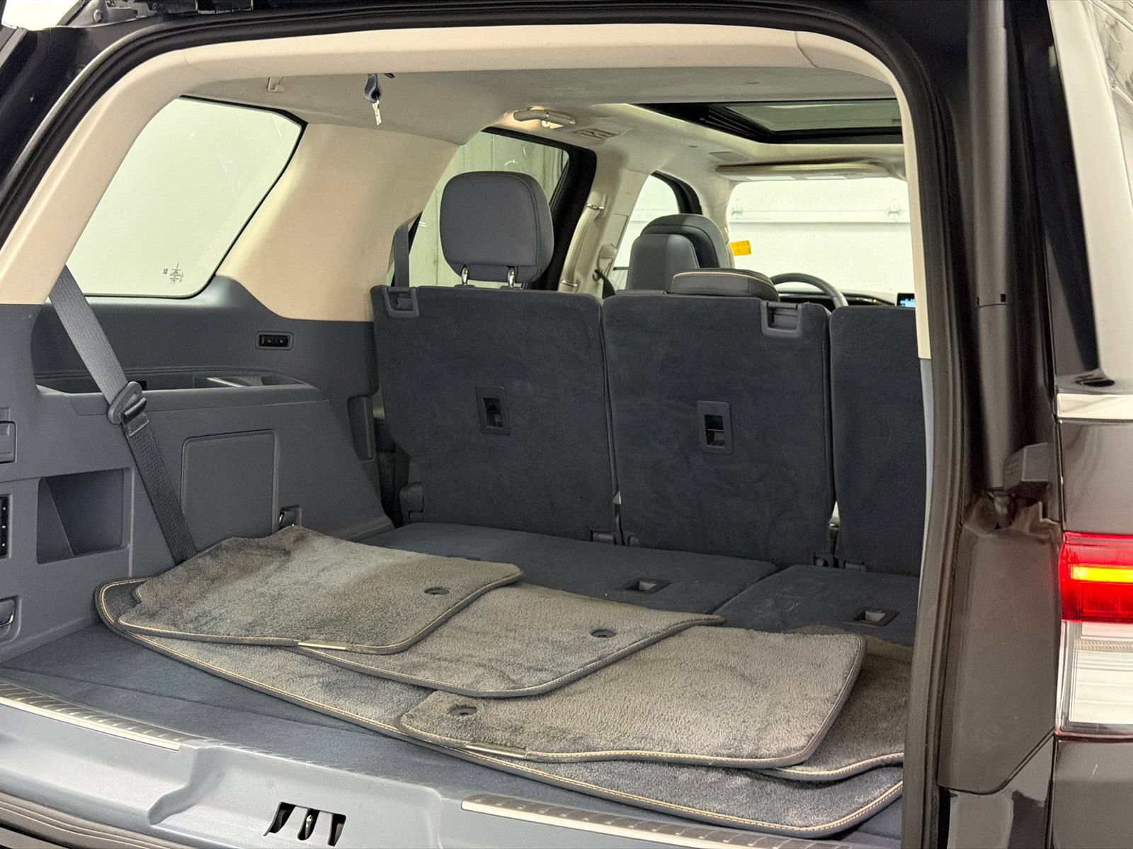 Certified 2023 Lincoln Navigator Black Label AWD/4WD image 9