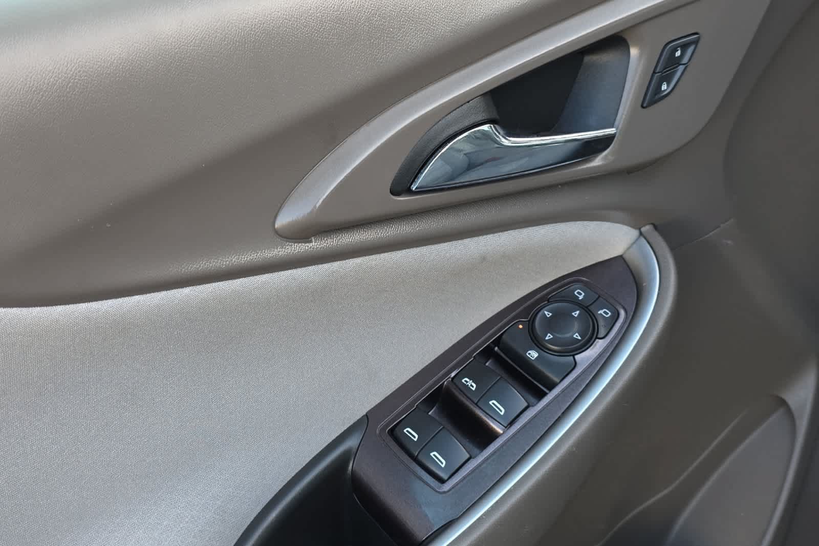 Used 2025 Chevrolet Malibu LT FWD image 15