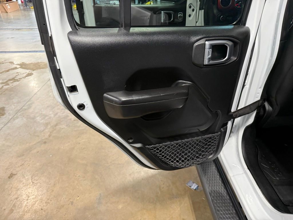 Used 2019 Jeep Wrangler Unlimited Rubicon image 21