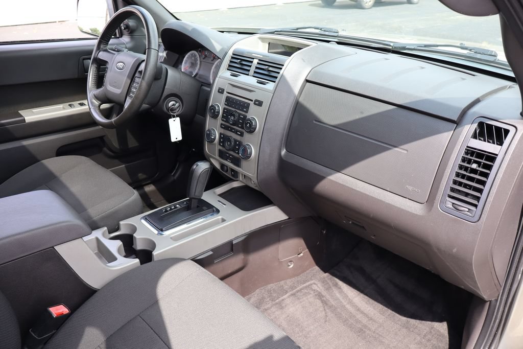 Used 2010 Ford Escape XLT FWD image 26