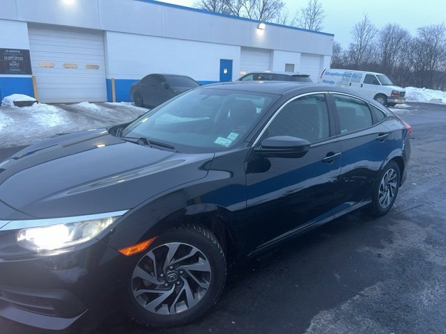 Used 2018 Honda Civic EX image 3