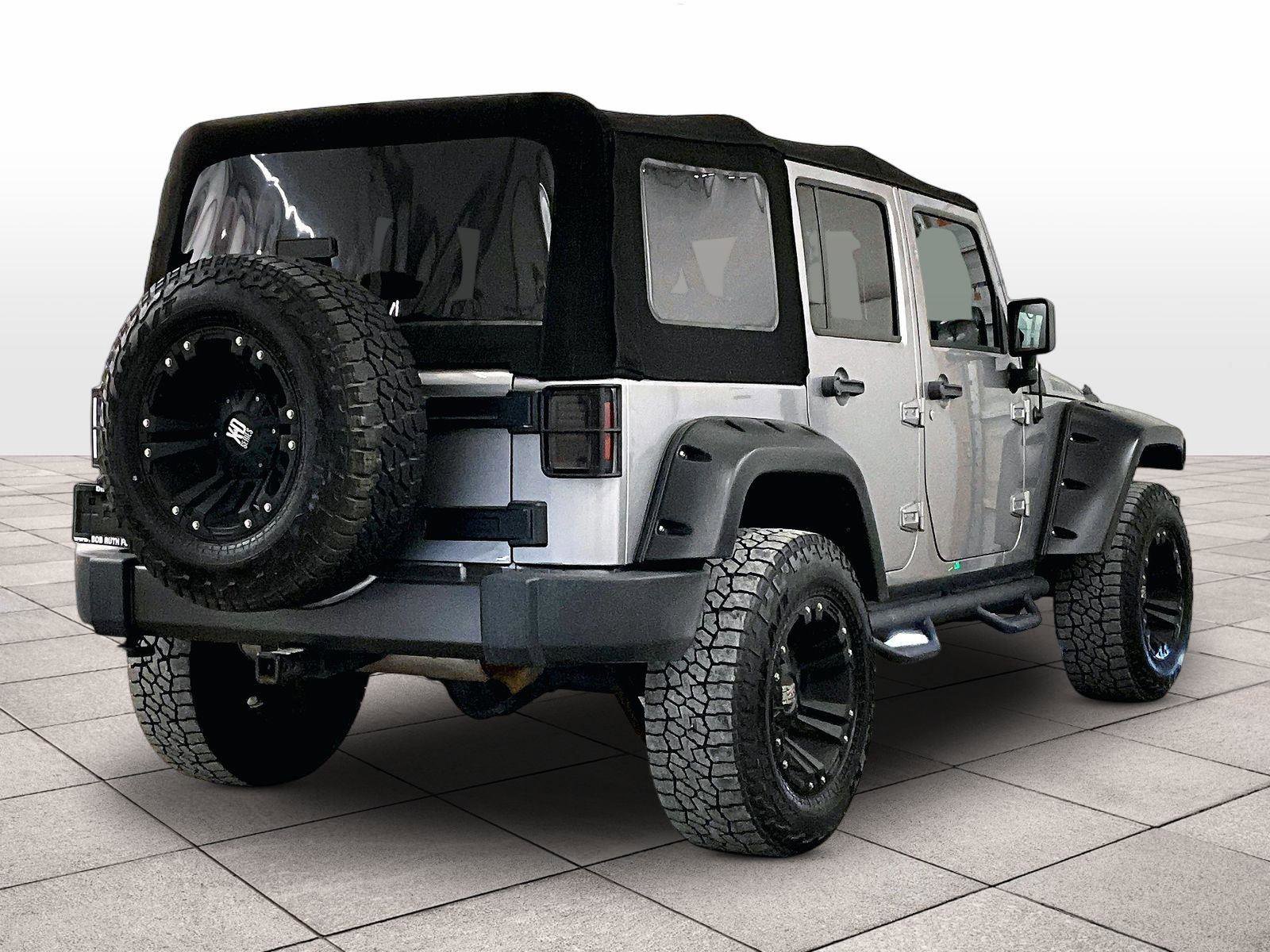 Used 2016 Jeep Wrangler Unlimited Sport AWD/4WD image 12