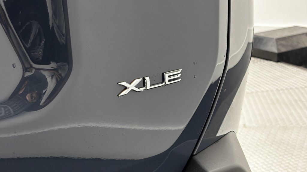 Used 2026 Toyota RAV4 XLE Premium w/ Weather Package AWD/4WD image 10