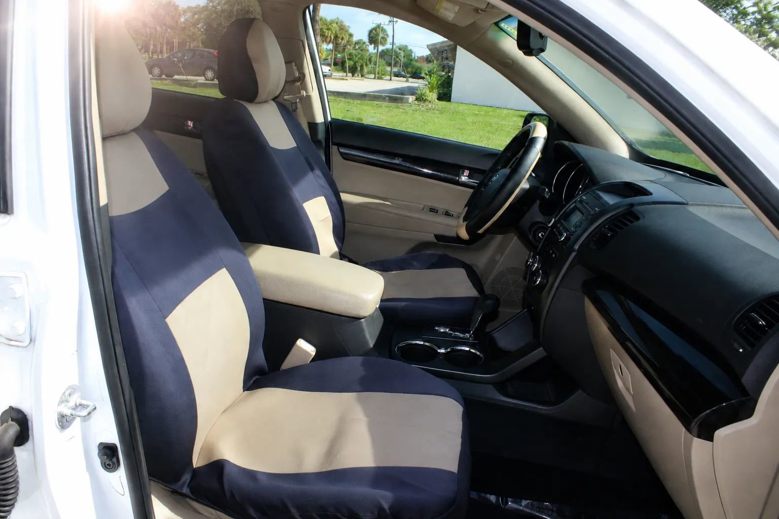 Used 2012 Kia Sorento LX w/ Convenience Pkg FWD image 18