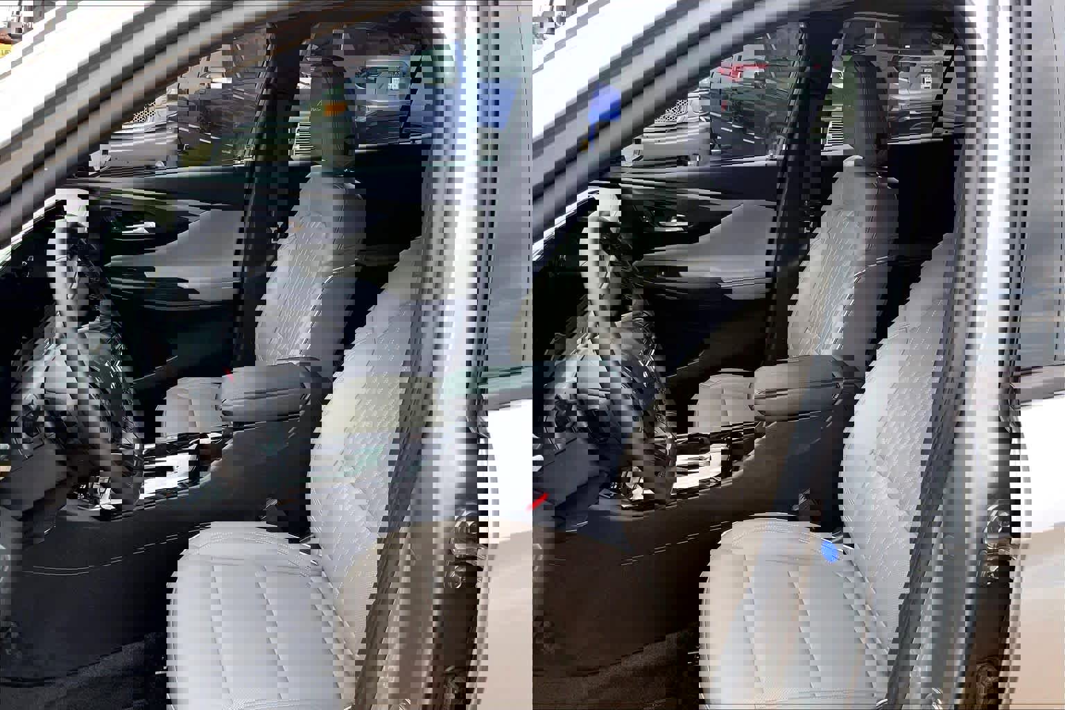 Certified 2025 Buick Envista Avenir image 8