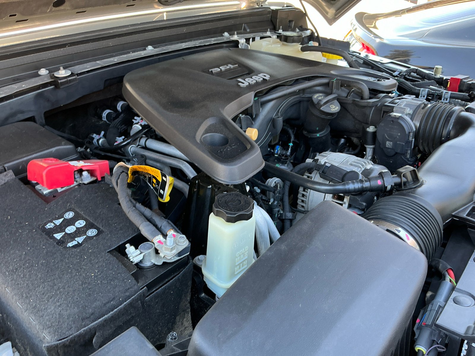 Used 2021 Jeep Wrangler Unlimited Sport image 25