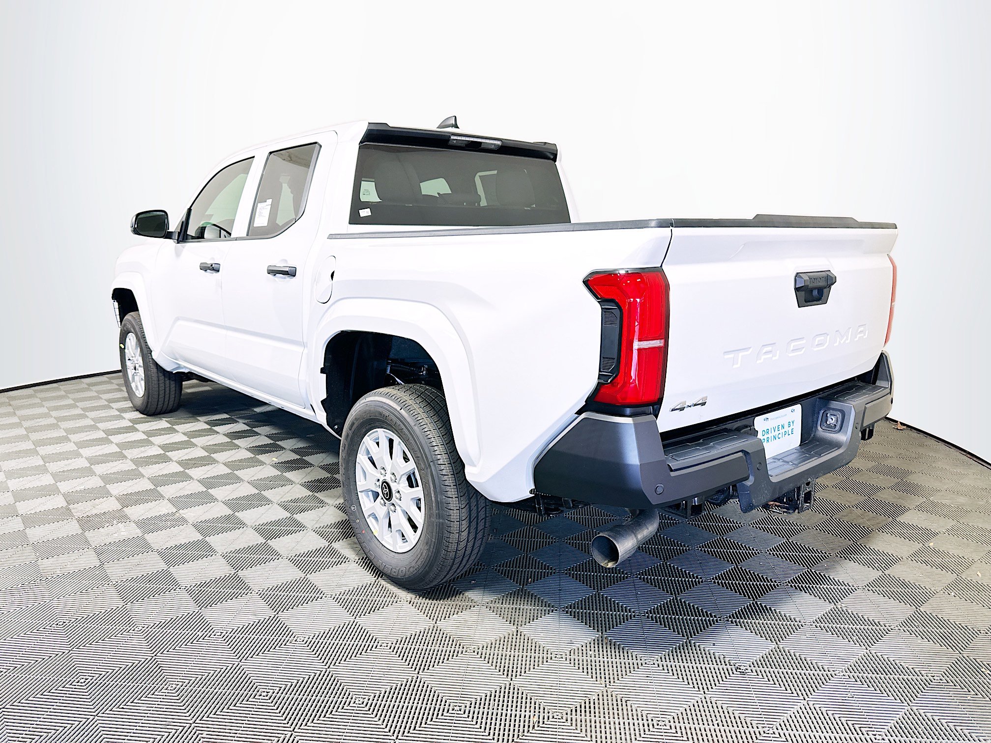 New 2026 Toyota Tacoma SR image 5