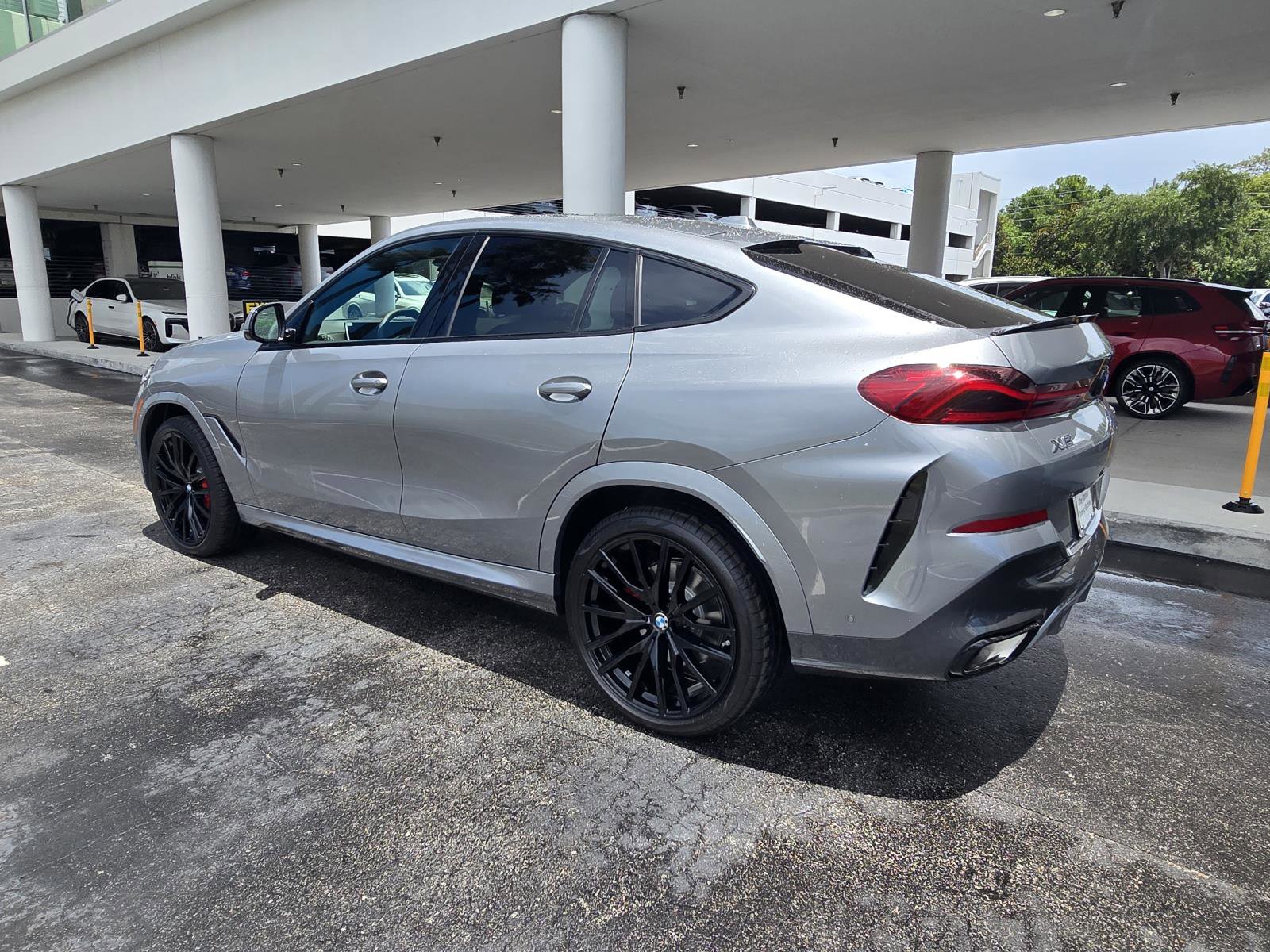 New 2027 BMW X6 xDrive40i w/ Climate Comfort Package AWD/4WD image 7