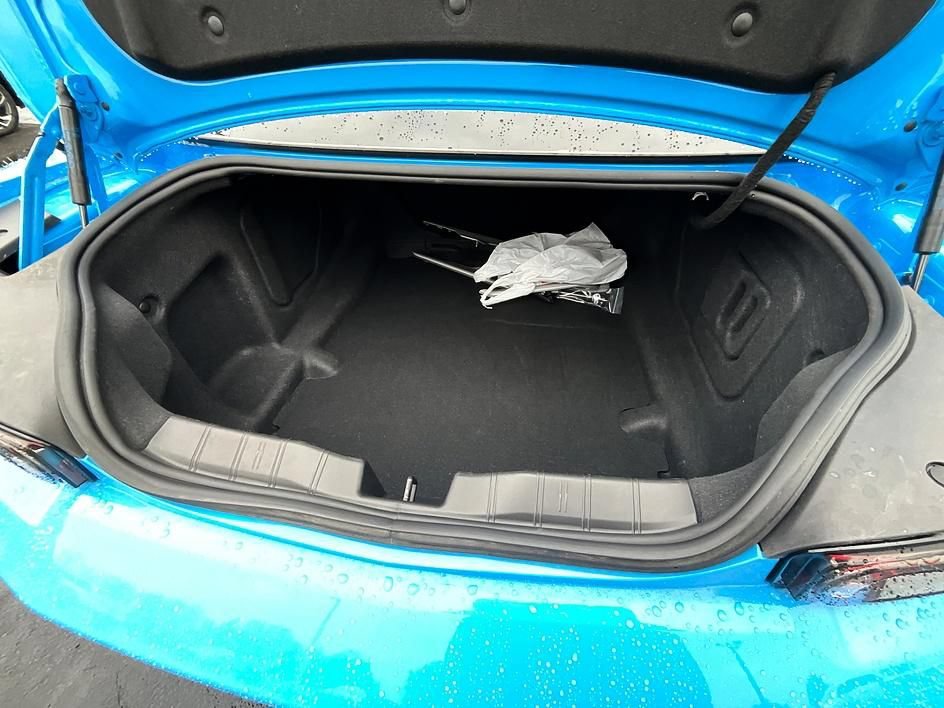 Used 2022 Chevrolet Camaro SS RWD image 8