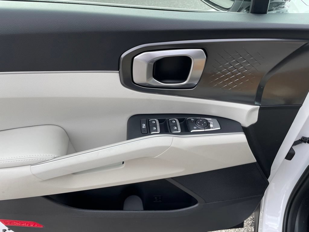 New 2026 Kia Sorento S FWD image 8