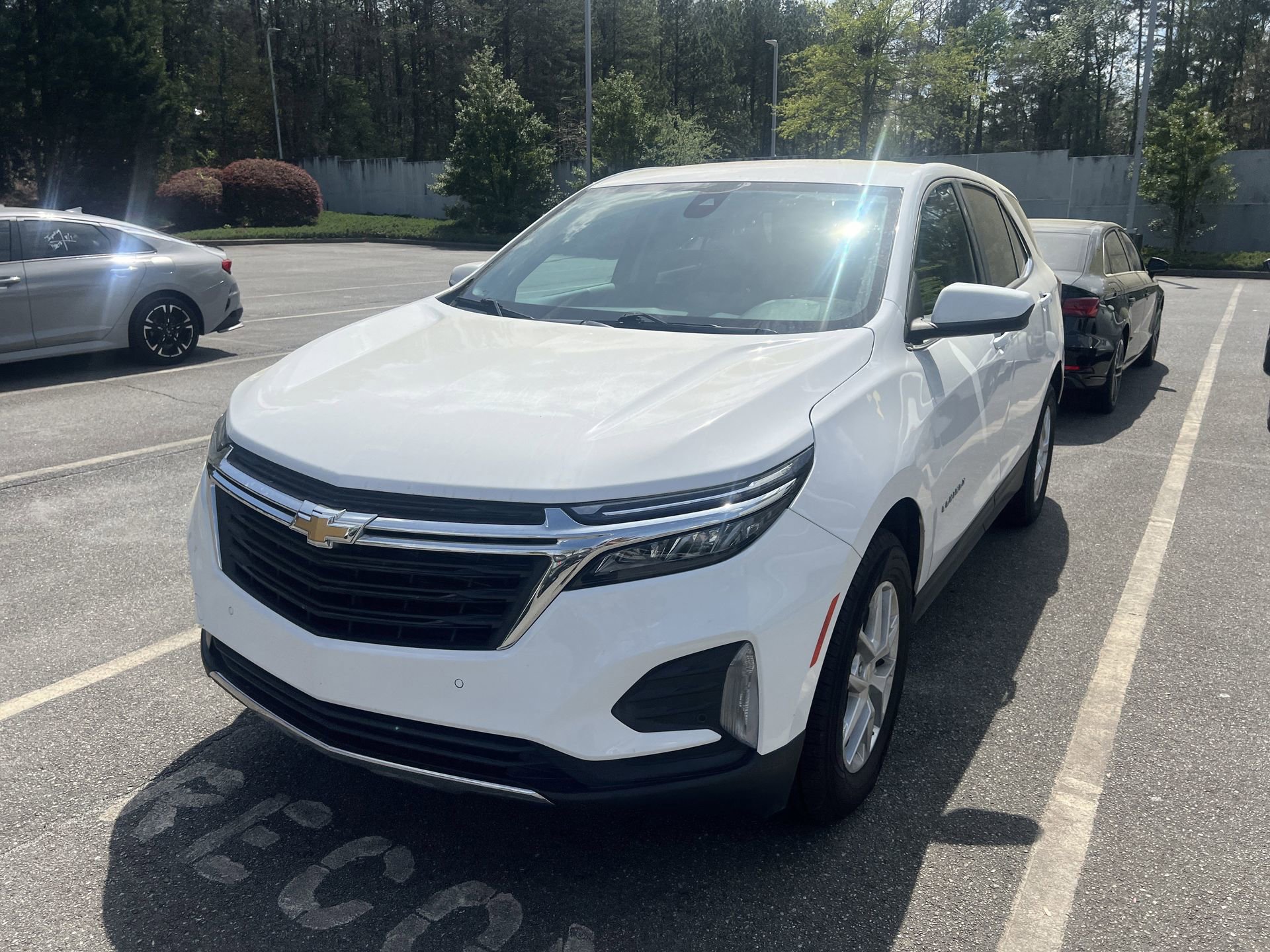 Used 2022 Chevrolet Equinox LT image 1