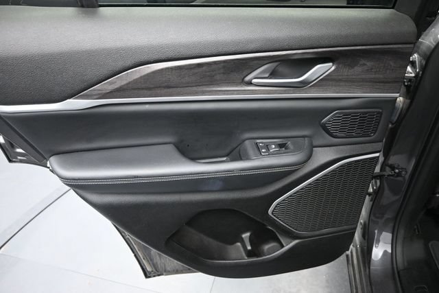 Used 2022 Jeep Grand Cherokee Limited 4xe AWD/4WD image 16