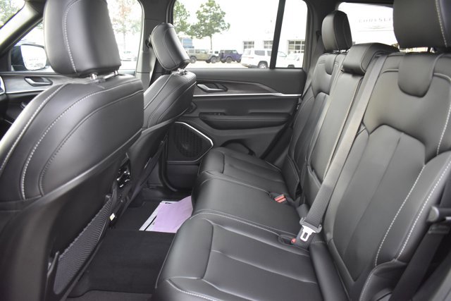 New 2026 Jeep Grand Cherokee Limited w/ Limited Altitude Package image 15