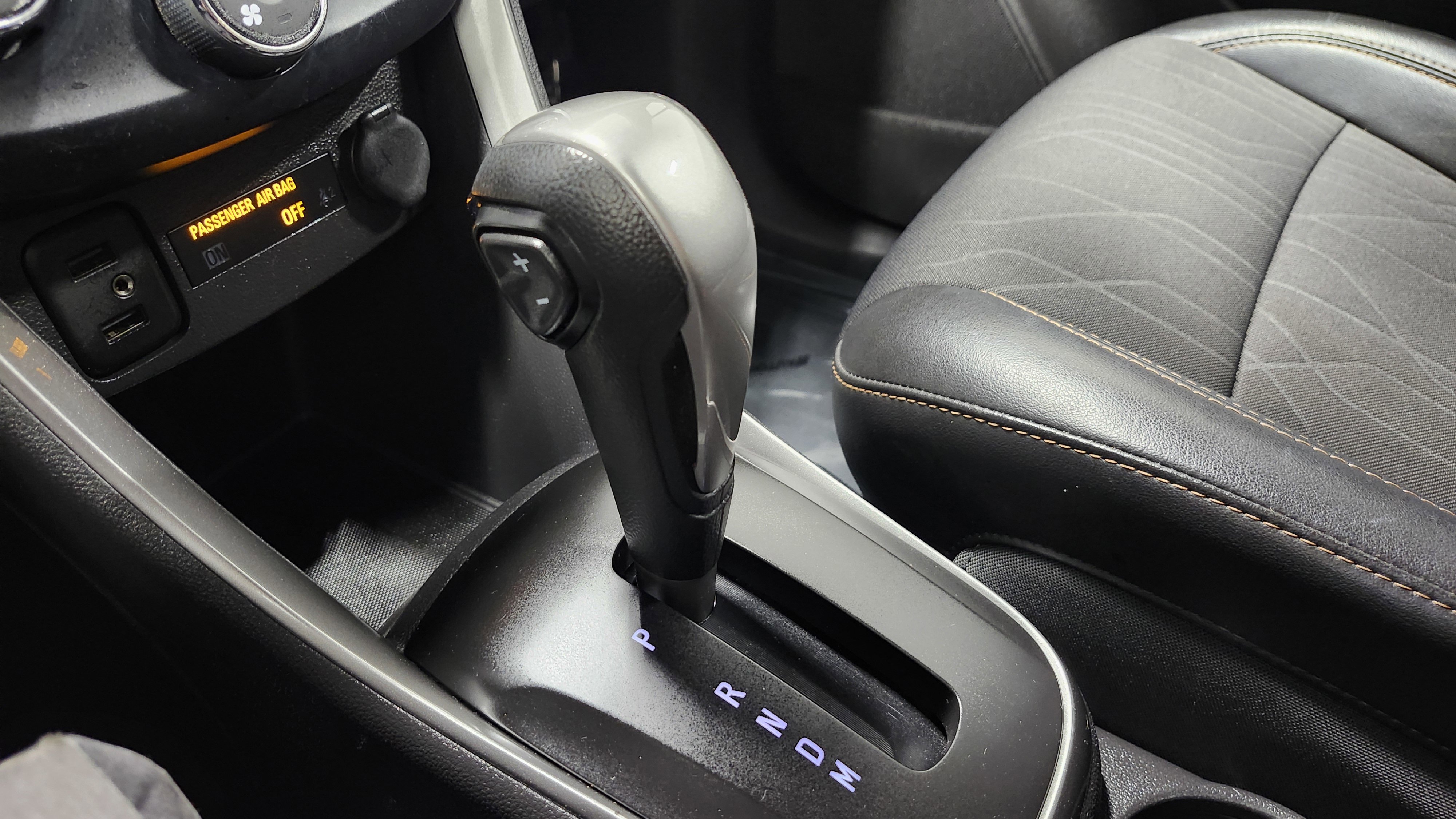 Used 2020 Chevrolet Trax LT w/ LT Convenience Package image 31