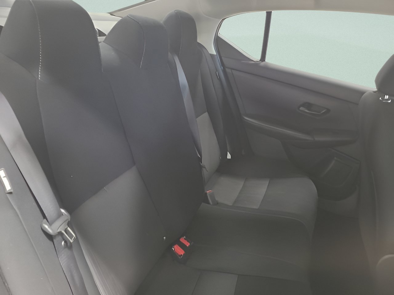 Used 2024 Nissan Sentra SV FWD image 14