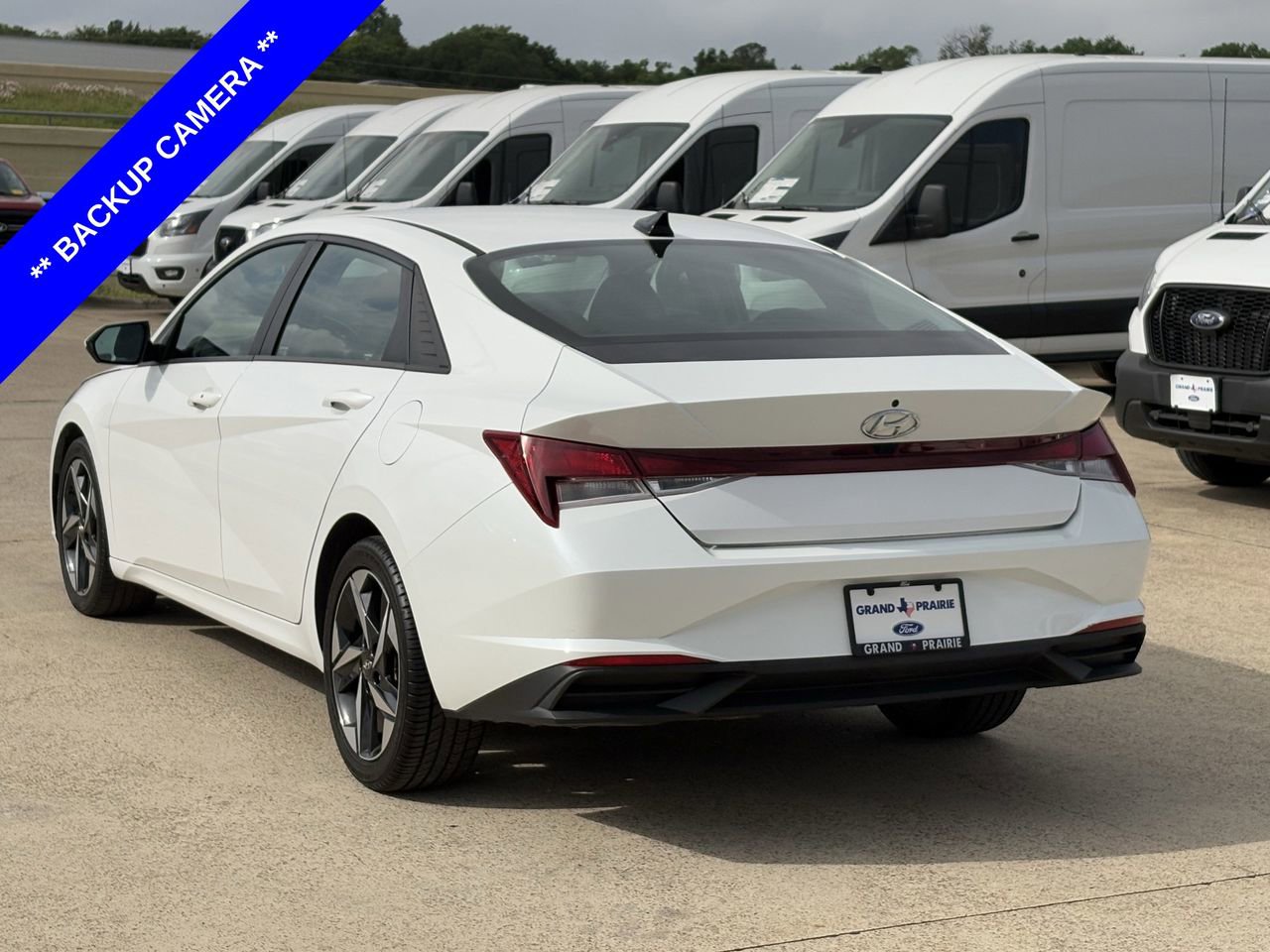 Used 2023 Hyundai Elantra SEL w/ Convenience Package image 6