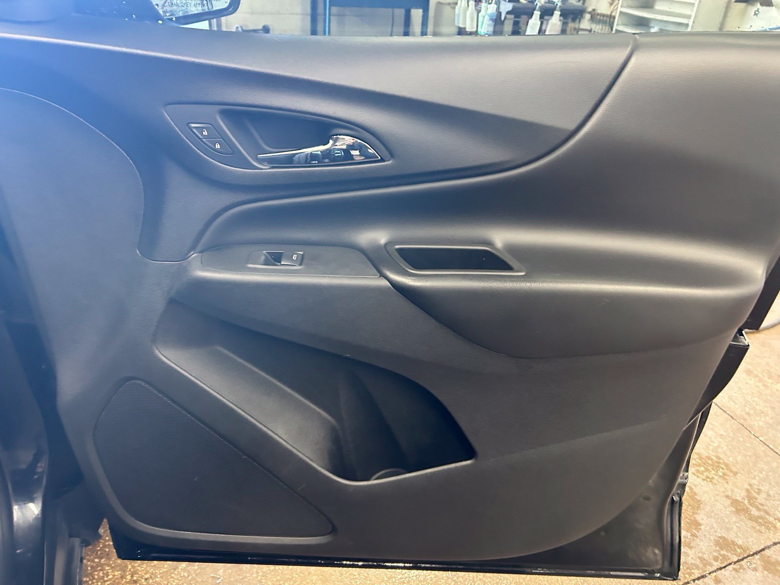 Used 2020 Chevrolet Equinox LT AWD/4WD image 33