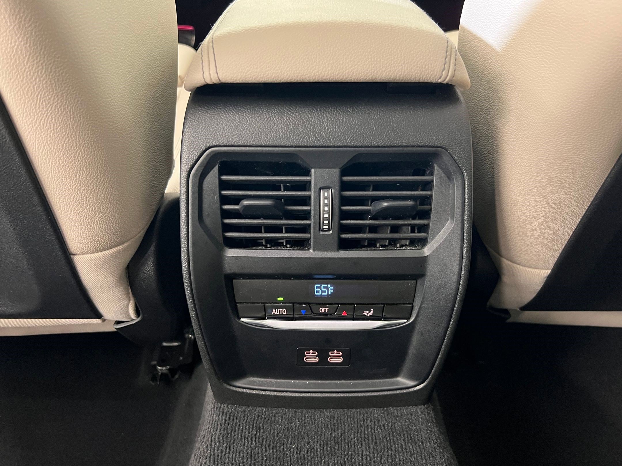 Used 2025 BMW M340i xDrive w/ Premium Package image 35