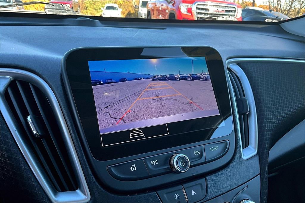 Used 2024 Chevrolet Malibu LT image 14