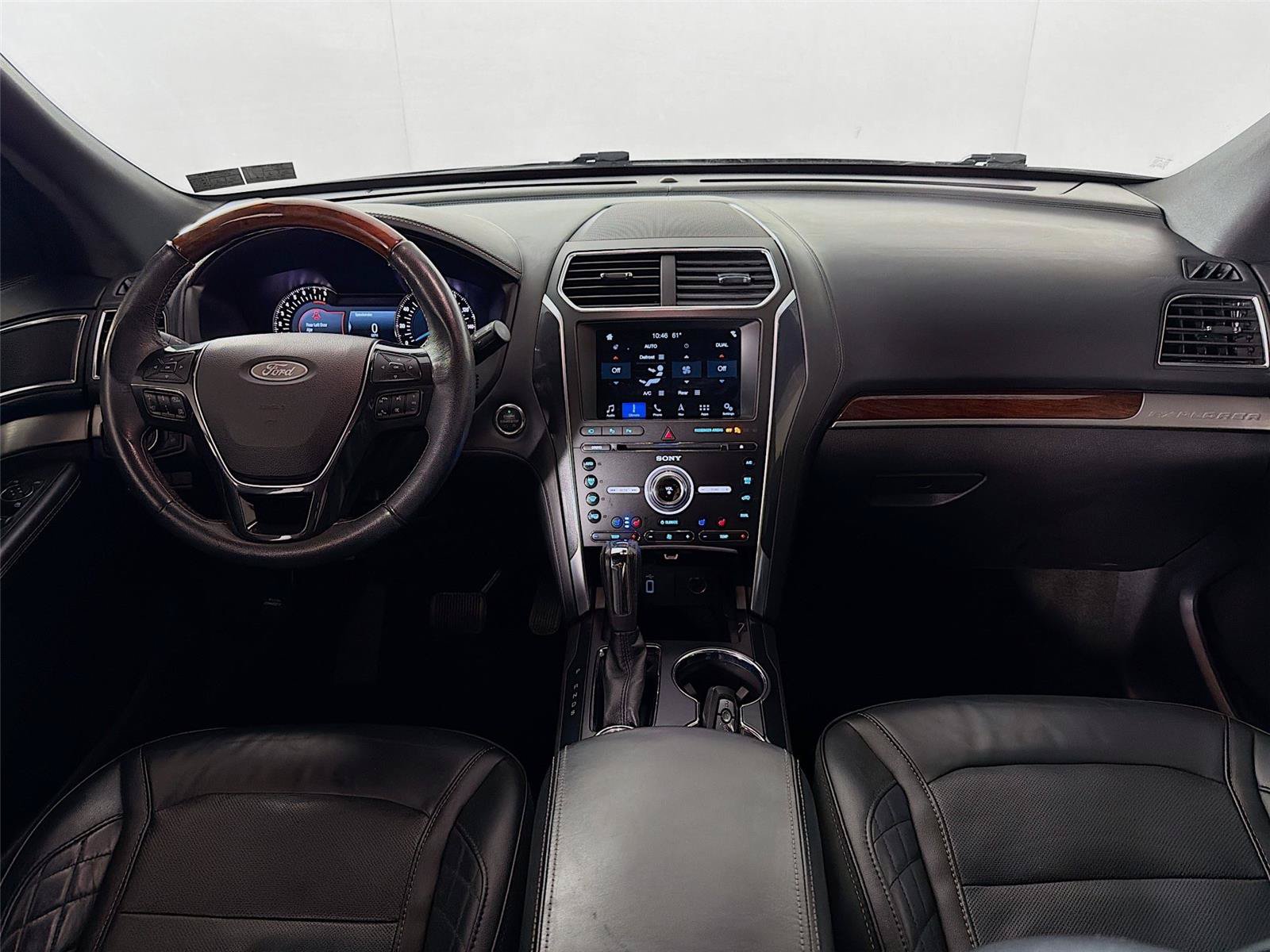 Used 2018 Ford Explorer Platinum AWD/4WD image 27