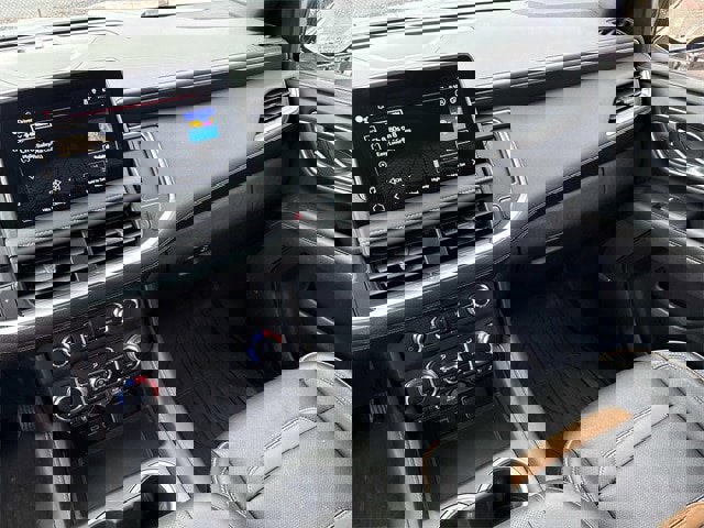 Used 2023 GMC Yukon XL AT4 w/ AT4 Premium Package image 16