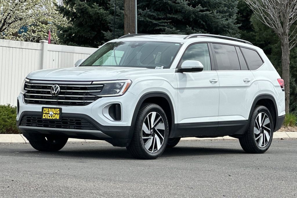 Used 2024 Volkswagen Atlas SE AWD/4WD image 8