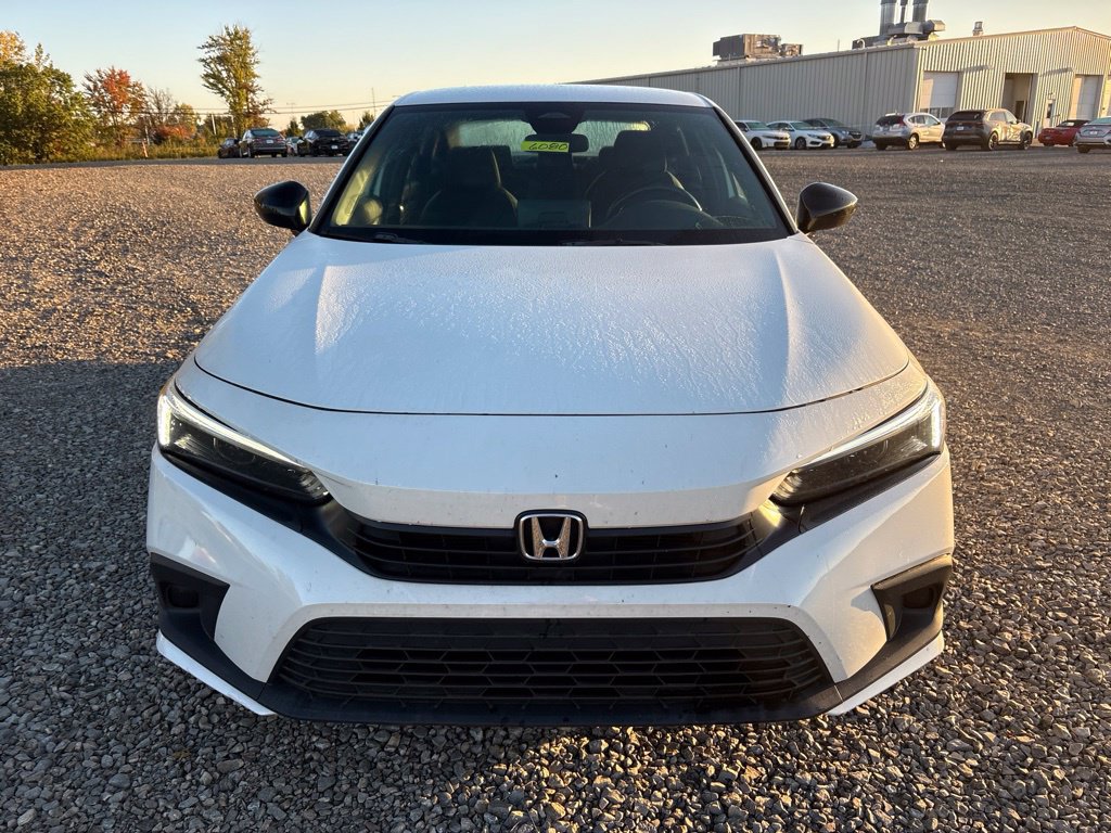 Used 2023 Honda Civic Sport image 2
