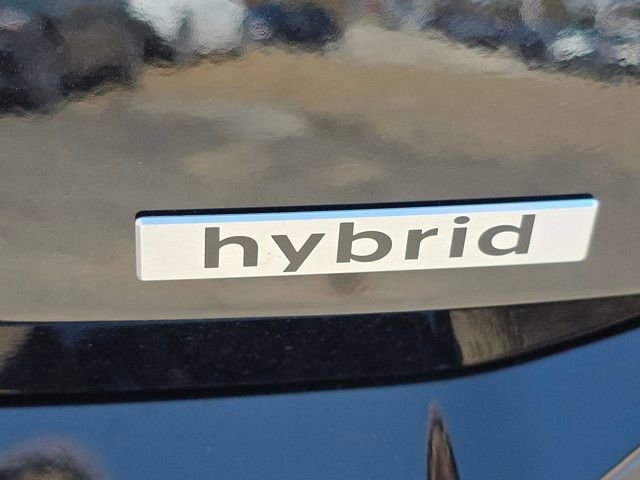 Certified 2025 Hyundai Elantra Limited image 5