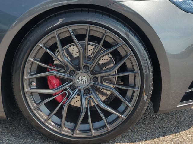 Used 2022 Porsche 911 Carrera S RWD image 19