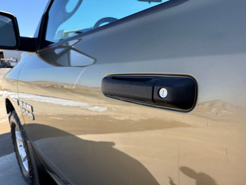 Used 2014 RAM 1500 Tradesman w/ Power & Remote Entry Group image 17