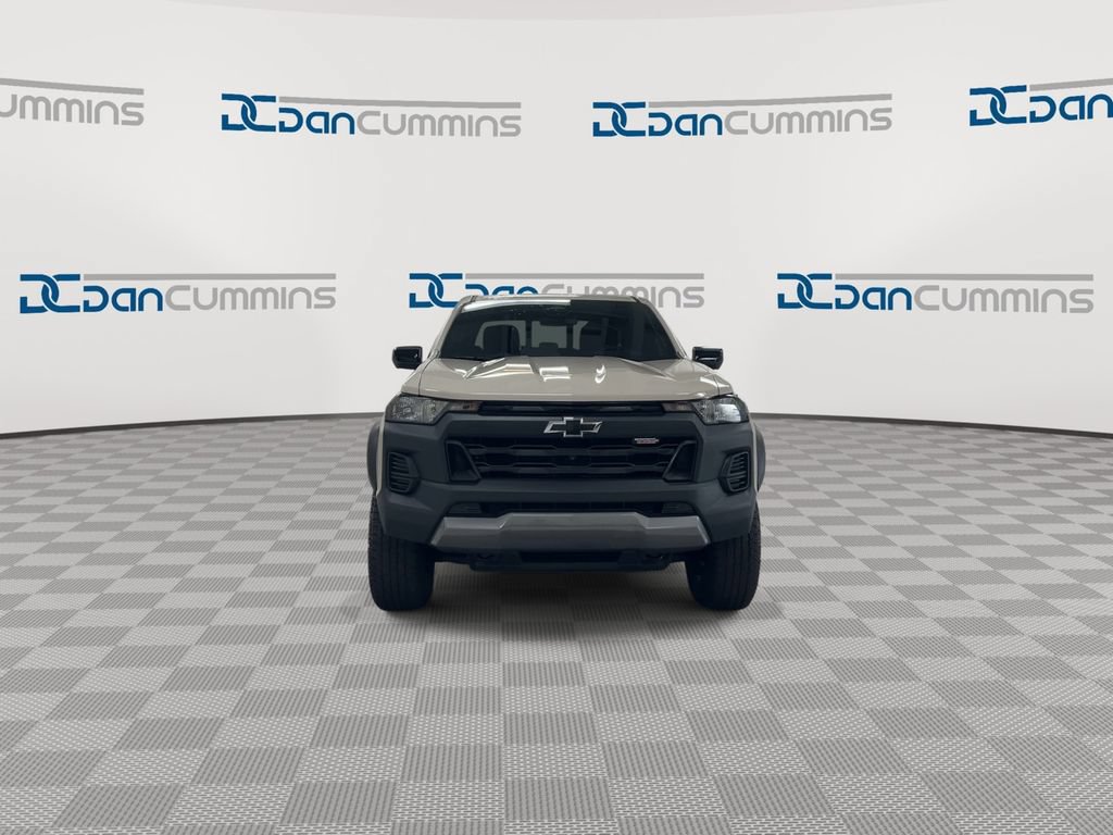 Used 2026 Chevrolet Colorado Trail Boss AWD/4WD image 3