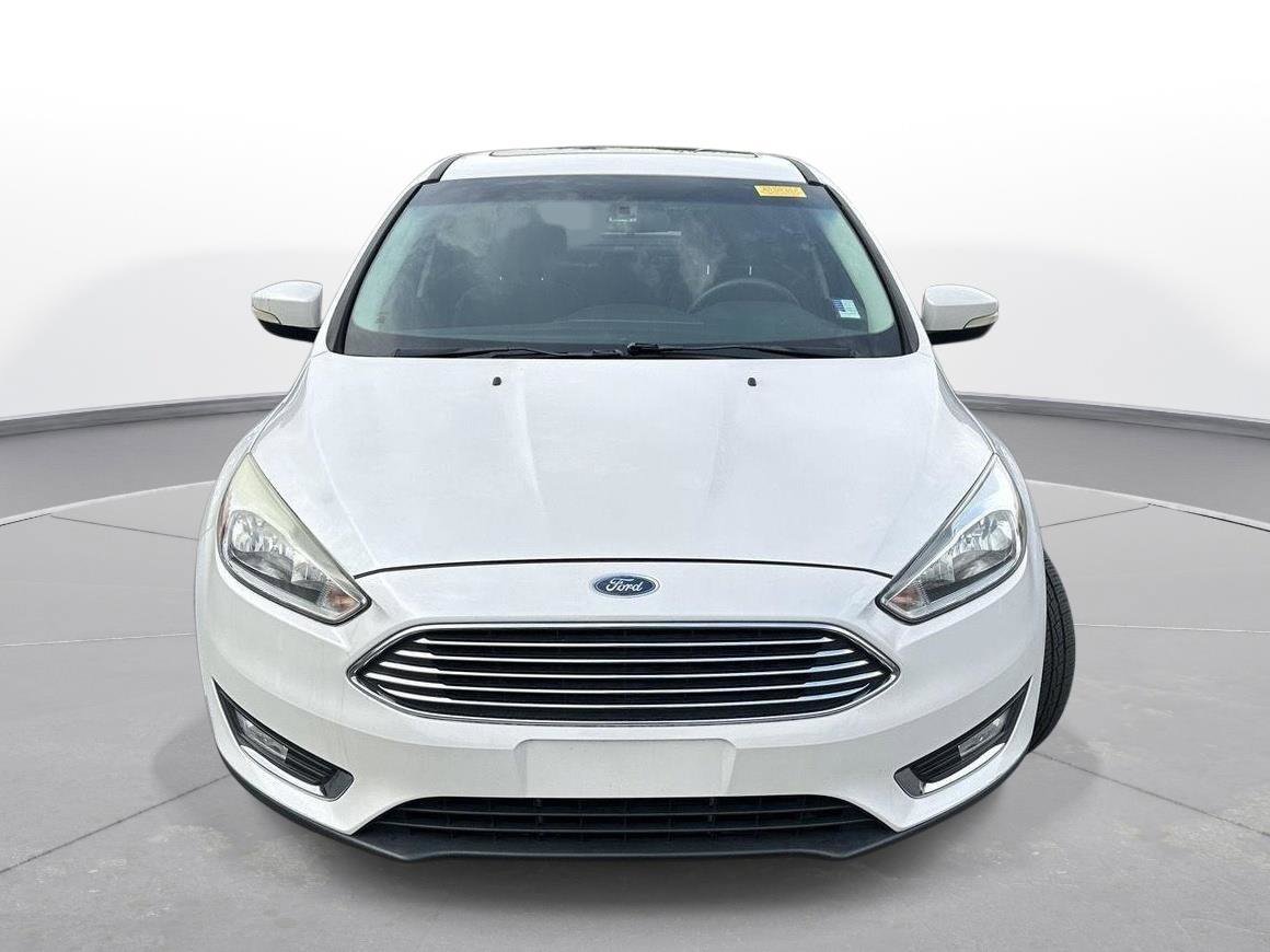 Used 2017 Ford Focus Titanium video 3