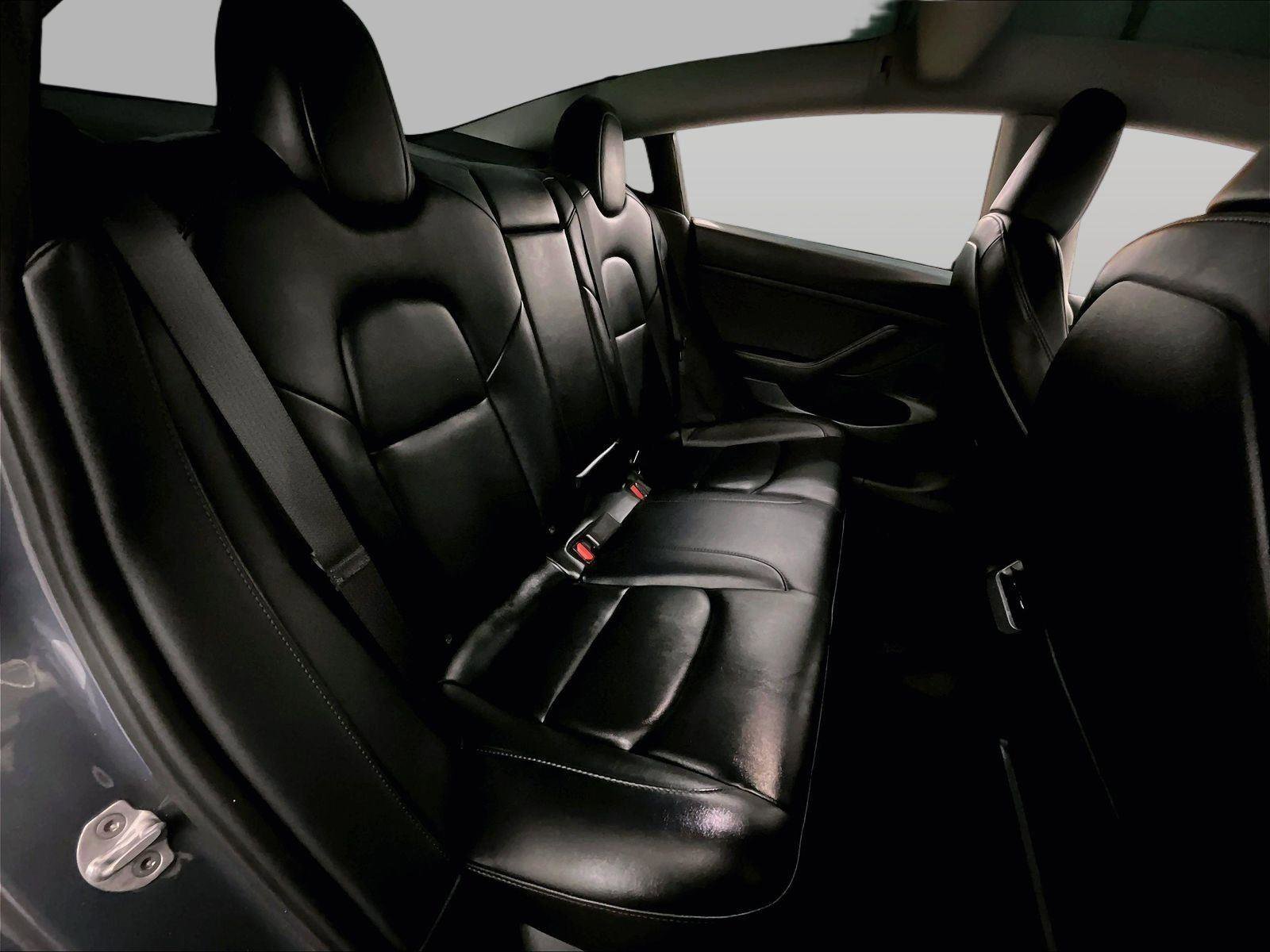 Used 2023 Tesla Model 3 Standard Range image 26