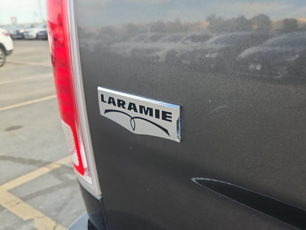 Used 2014 RAM 3500 Laramie w/ Cold Weather Group AWD/4WD image 14