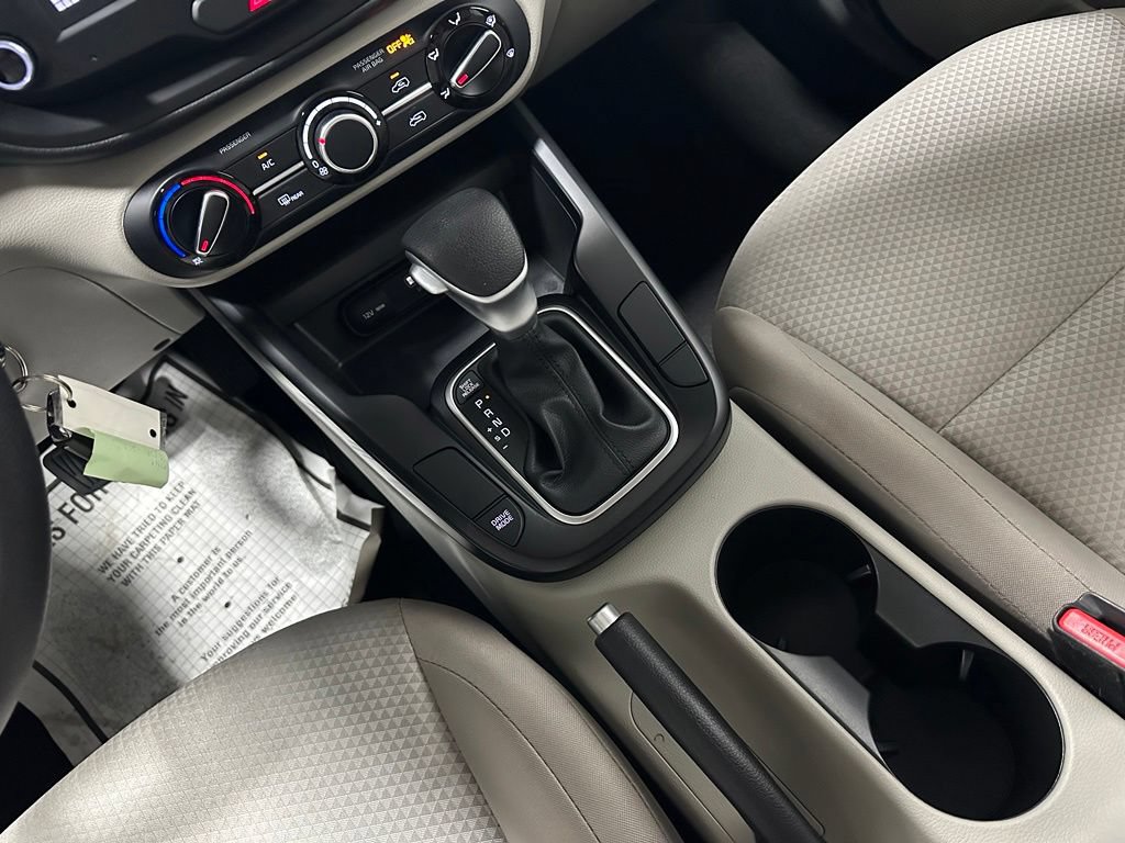 Used 2023 Kia Soul LX w/ LX Technology Package FWD image 39