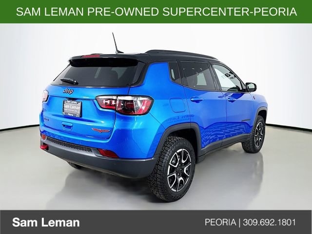 Used 2025 Jeep Compass Trailhawk w/ Trailhawk Convenience Group AWD/4WD image 7