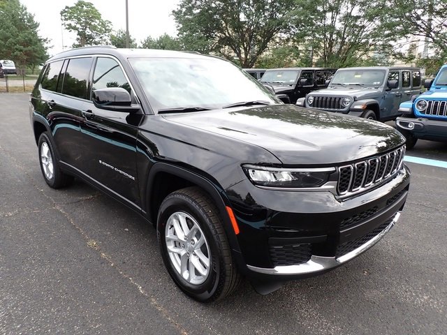 New 2025 Jeep Grand Cherokee L Laredo w/ Luxury Tech Group I image 9