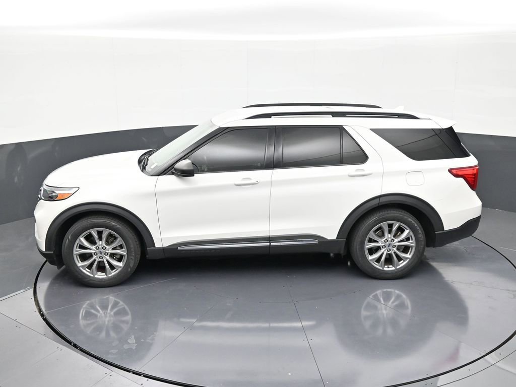 Used 2020 Ford Explorer XLT w/ Equipment Group 202A RWD image 13