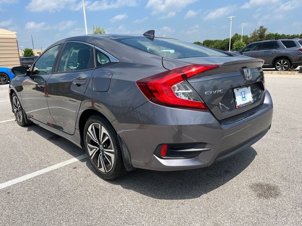 Certified 2017 Honda Civic EX-T image 6