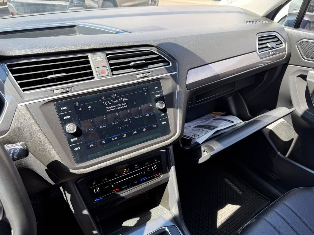 Certified 2023 Volkswagen Tiguan SE FWD image 20