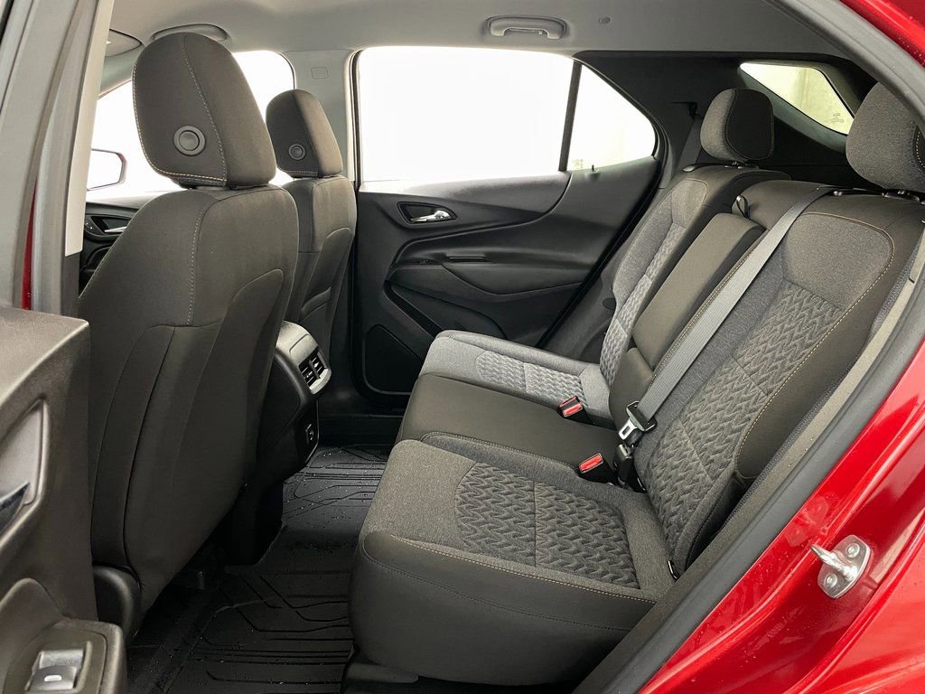 Used 2024 Chevrolet Equinox LT w/ LPO, Floor Liner Package FWD image 10