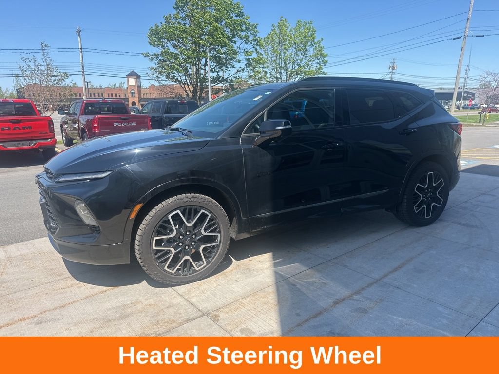 Used 2023 Chevrolet Blazer RS w/ Driver Confidence II Package AWD/4WD image 9