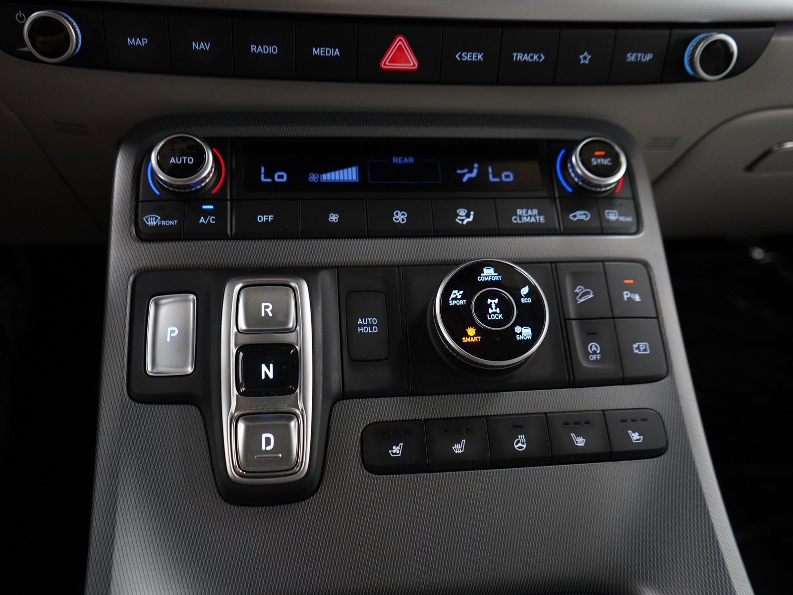 Certified 2024 Hyundai Palisade Limited AWD/4WD image 23