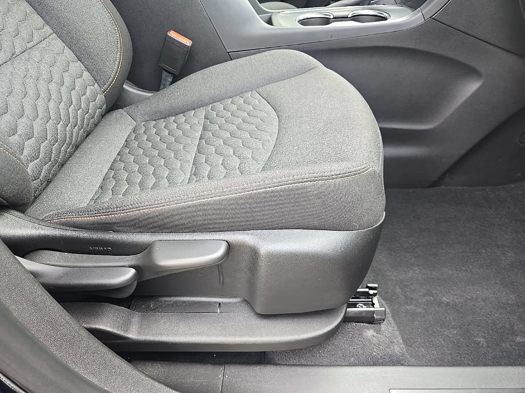 Used 2021 Chevrolet Equinox LT AWD/4WD image 34