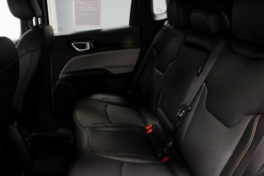 Used 2023 Jeep Compass Limited w/ Elite Group AWD/4WD image 21