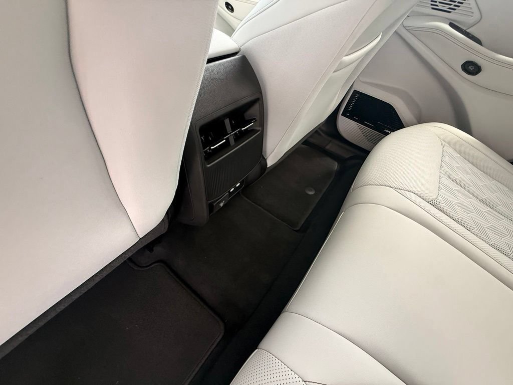 New 2026 Jeep Cherokee Overland AWD/4WD image 27